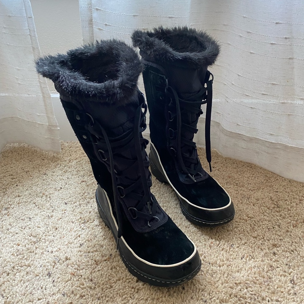 Sorel Tivoli IV tall boots in black